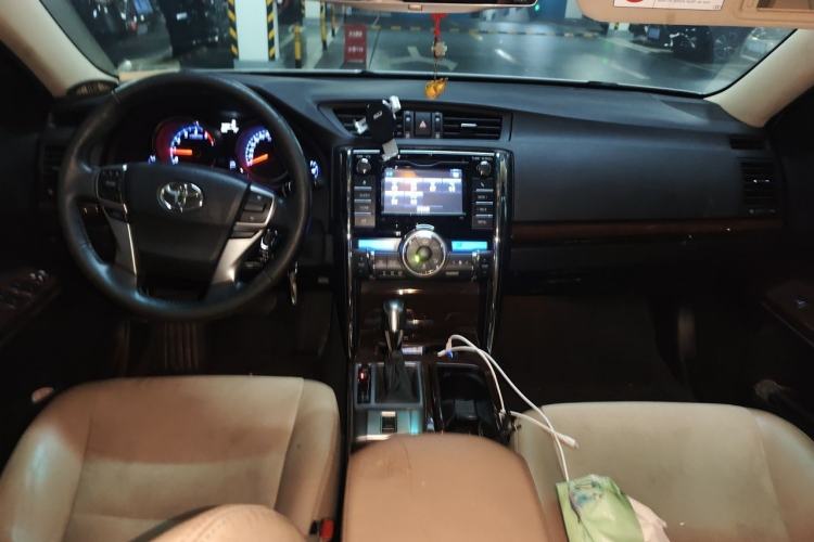 Used Toyota Reiz 2013 2.5V Shangrui Edition Center Console