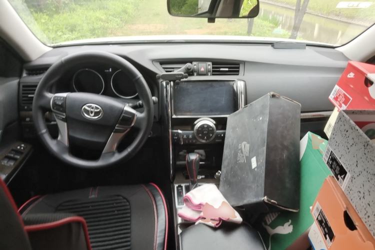 Used Toyota Reiz 2013 2.5S Elite Edition Center Console