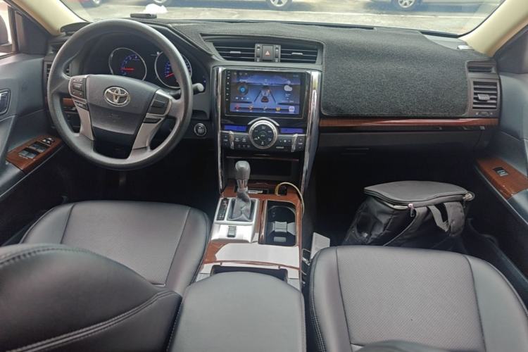 Used Toyota Reiz 2013 2.5S Elite Edition Center Console