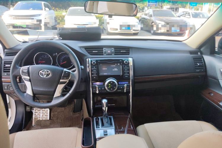 Used Toyota Reiz 2013 2.5V Shangrui Edition Center Console