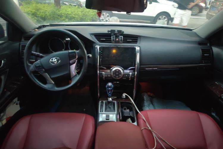 Used Toyota Reiz 2013 2.5V Elite Edition Center Console