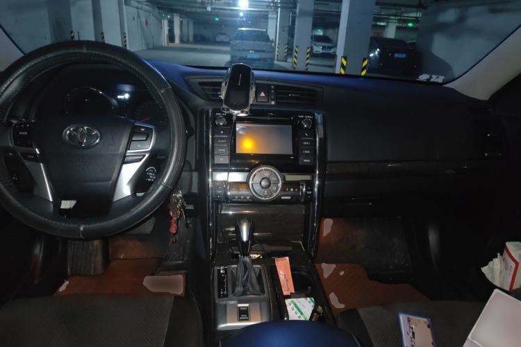 Used Toyota Reiz 2013 2.5V Shangrui Navigation Edition Center Console