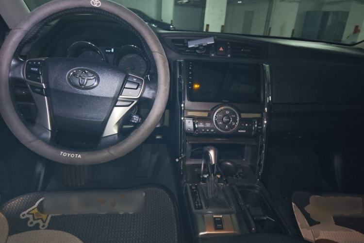 Used Toyota Reiz 2013 2.5V Shangrui Edition Center Console