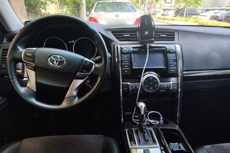 Used Toyota Reiz 2013 2.5V Shangrui Navigation Edition Center Console