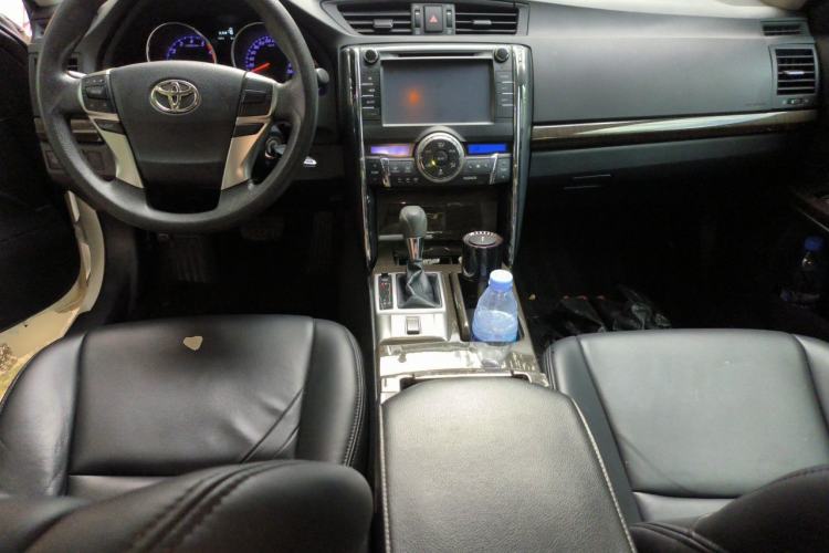 Used Toyota Reiz 2013 2.5S Elite Edition Center Console