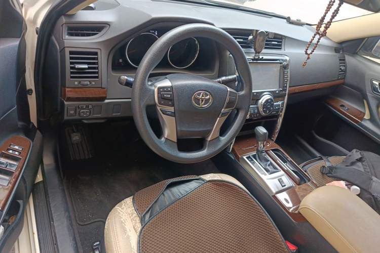 Used Toyota Reiz 2013 2.5S Elite Edition Center Console