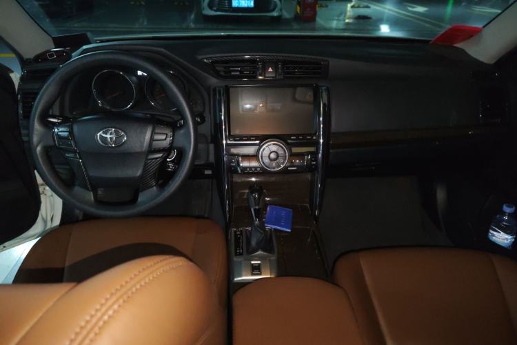 Used Toyota Reiz 2013 2.5S Elite Edition Center Console