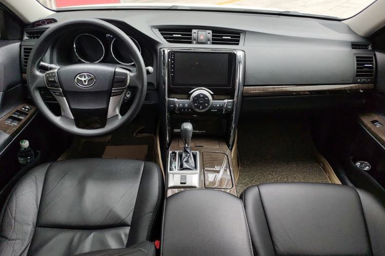 Used Toyota Reiz 2013 2.5S Elite Edition Center Console
