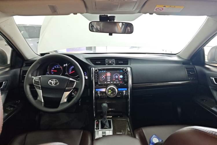 Used Toyota Reiz 2013 2.5S Elite Edition Center Console