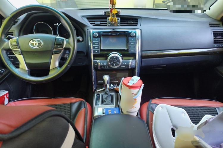 Used Toyota Reiz 2013 2.5V Shangrui Edition Center Console