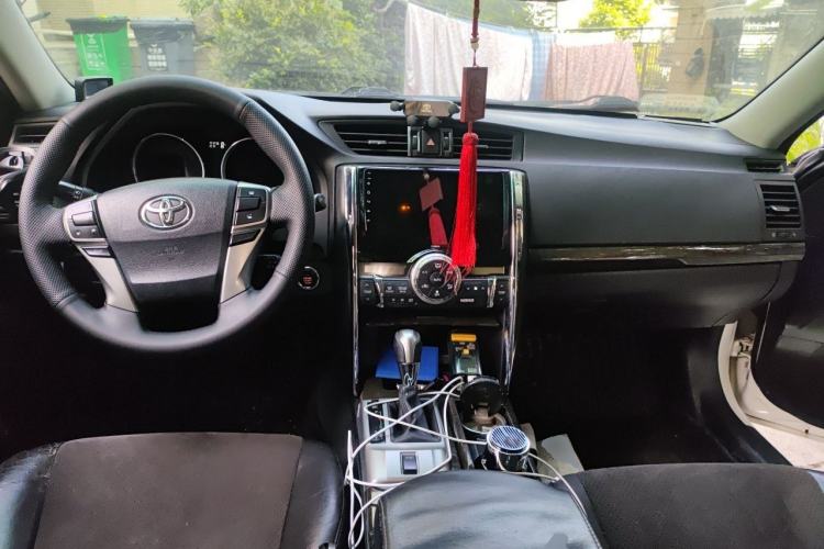 Used Toyota Reiz 2013 2.5V Shangrui Edition Center Console
