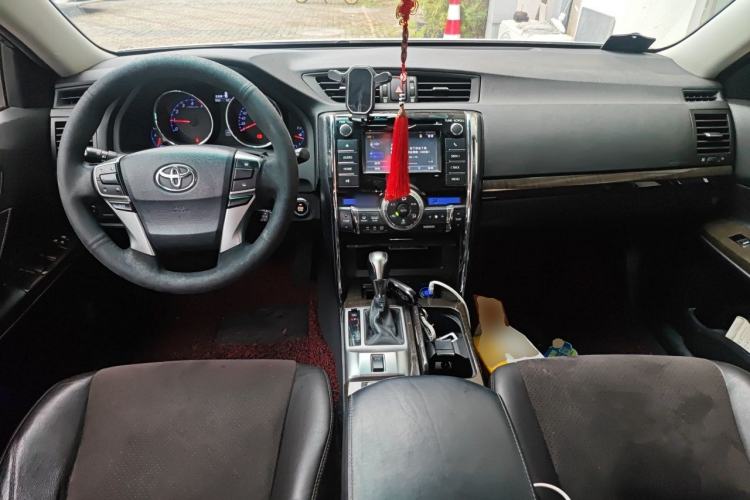 Used Toyota Reiz 2013 2.5V Shangrui Edition Center Console