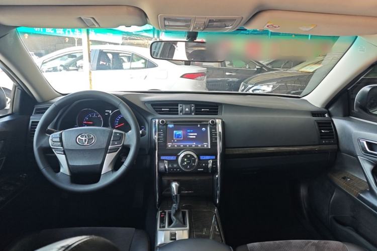 Used Toyota Reiz 2013 2.5V Shangrui Edition Center Console
