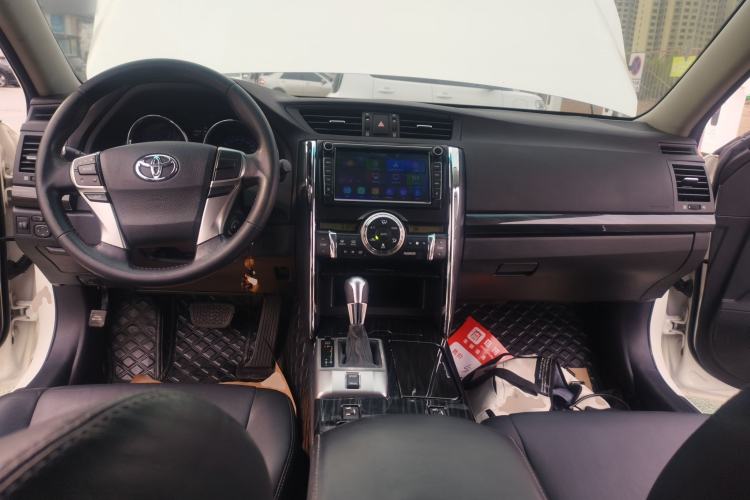 Used Toyota Reiz 2013 2.5V Elite Edition Center Console