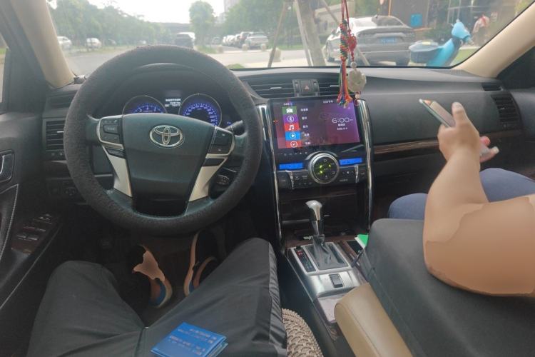 Used Toyota Reiz 2013 2.5V Shangrui Edition Center Console