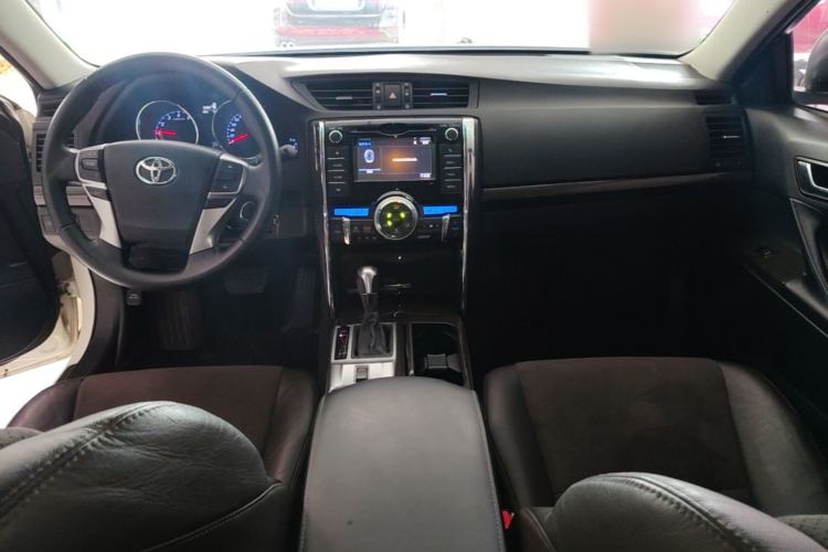 Used Toyota Reiz 2013 2.5V Shangrui Edition Center Console