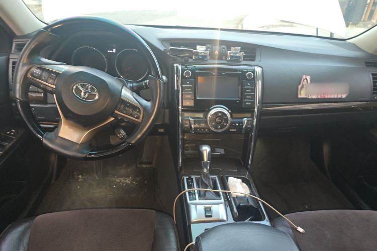 Used Toyota Reiz 2013 2.5V Shangrui Edition Center Console