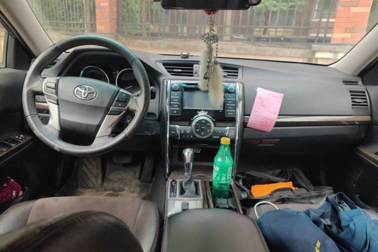 Used Toyota Reiz 2013 2.5V Shangrui Edition Center Console