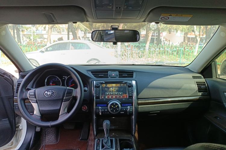 Used Toyota Reiz 2013 2.5S Elite Edition Center Console