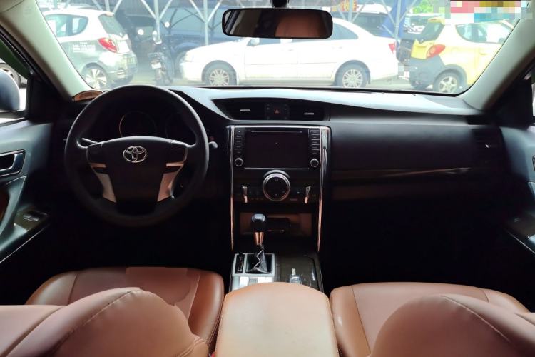 Used Toyota Reiz 2013 2.5S Elite Edition Center Console
