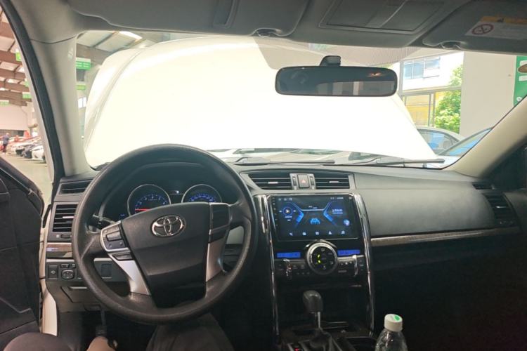 Used Toyota Reiz 2013 2.5S Elite Edition Center Console