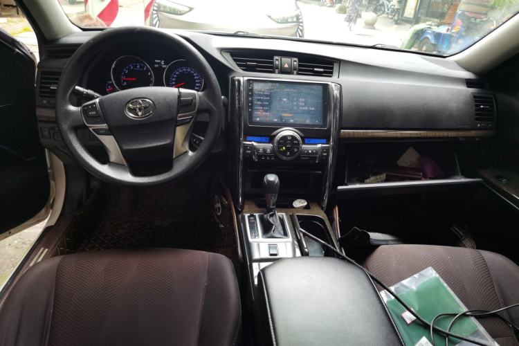 Used Toyota Reiz 2013 2.5S Elite Edition Center Console