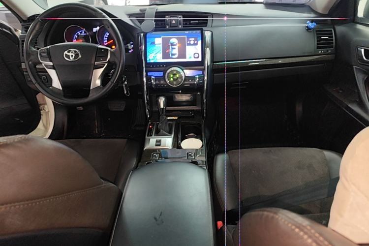 Used Toyota Reiz 2013 2.5V Shangrui Edition Center Console