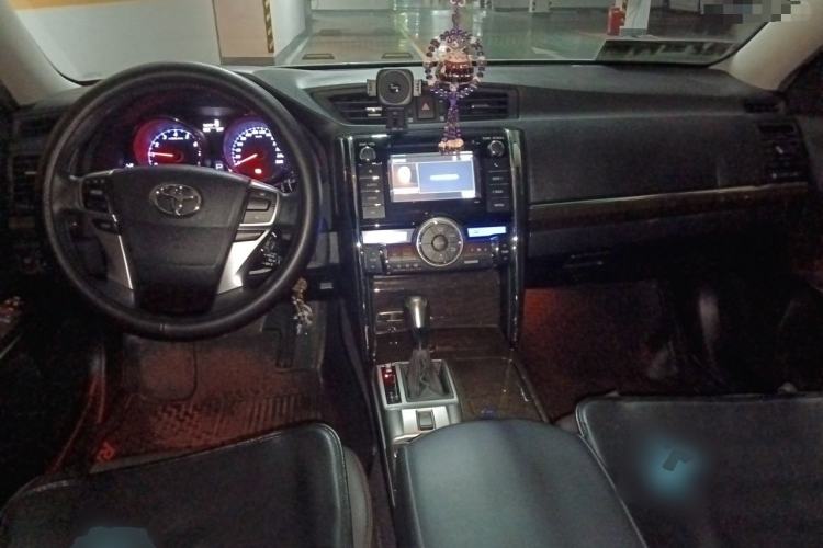 Used Toyota Reiz 2013 2.5V Shangrui Edition Center Console