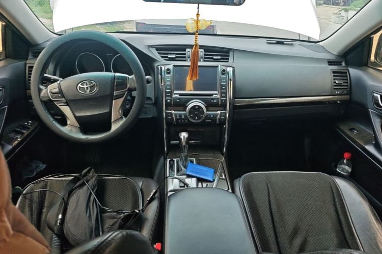 Used Toyota Reiz 2013 2.5V Elite Edition Center Console