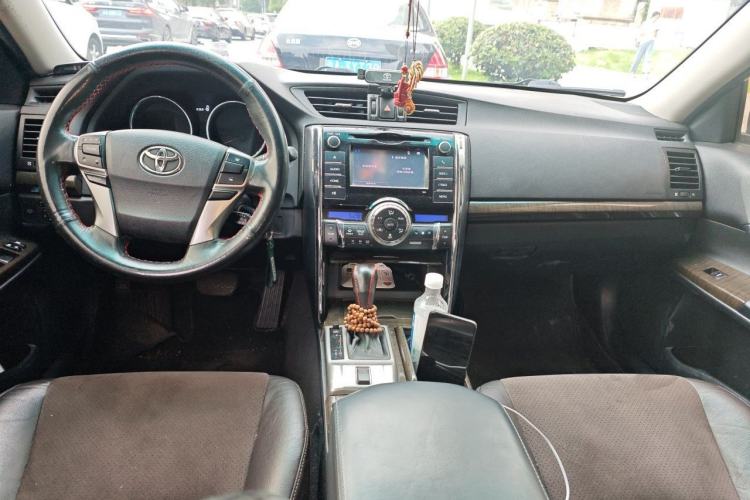 Used Toyota Reiz 2013 2.5V Shangrui Edition Center Console