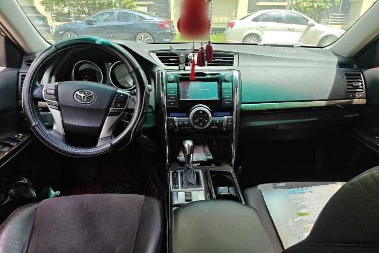 Used Toyota Reiz 2013 2.5V Shangrui Edition Center Console