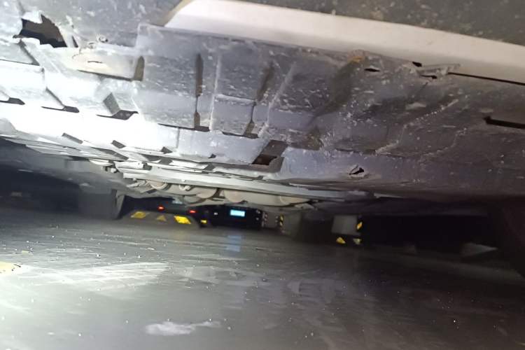 Used Toyota Reiz 2013 2.5V Shangrui Edition Chassis Front