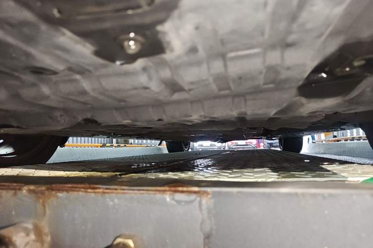 Used Toyota Reiz 2013 2.5V Shangrui Edition Chassis Front
