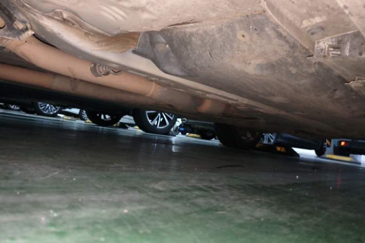 Used Toyota Reiz 2013 2.5V Shangrui Edition Chassis Front Left