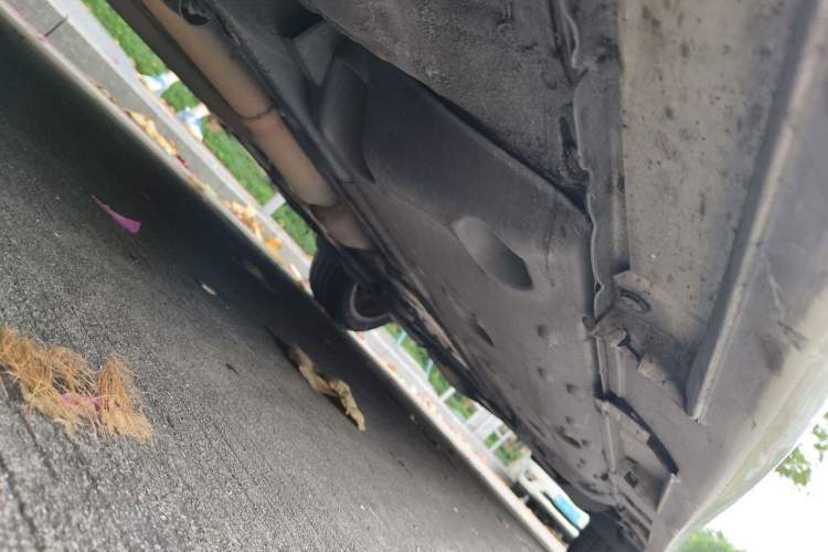 Used Toyota Reiz 2013 2.5V Supreme Edition Chassis Front Left