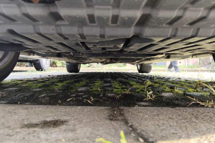 Used Toyota Reiz 2013 2.5V Shangrui Edition Chassis Front