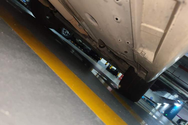 Used Toyota Reiz 2013 2.5V Shangrui Edition Chassis Front Right