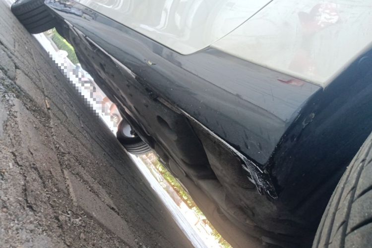 Used Toyota Reiz 2013 2.5V Elite Edition Chassis Front Right
