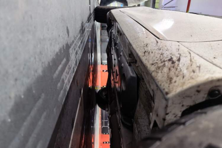 Used Toyota Reiz 2013 2.5S Elite Edition Chassis Front Right