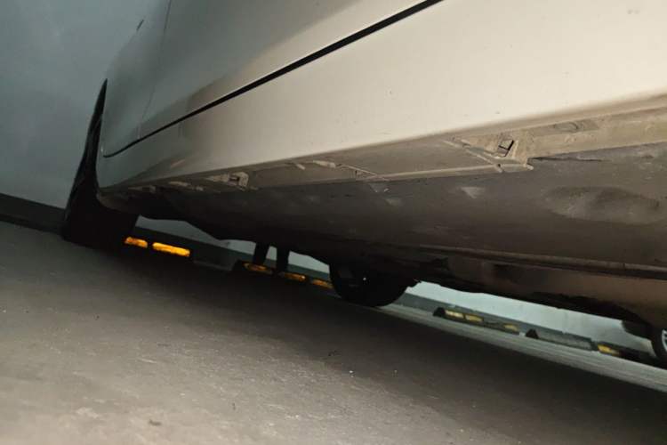 Used Toyota Reiz 2013 2.5S Elite Edition Chassis Front Right