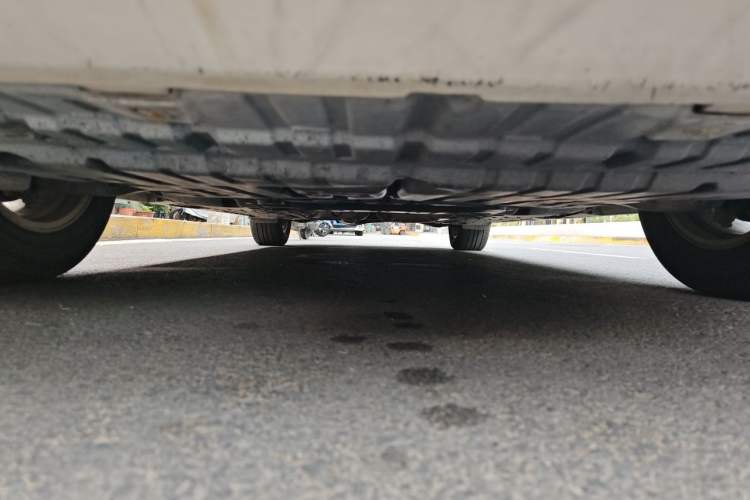 Used Toyota Reiz 2013 2.5V Elite Edition Chassis Front