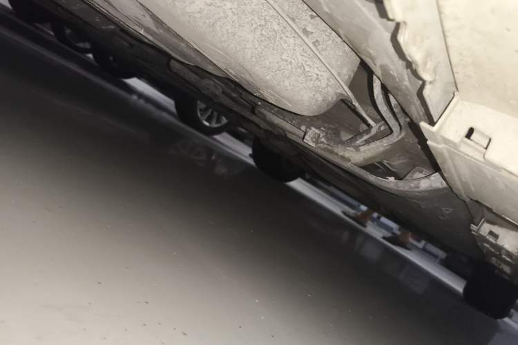 Used Toyota Reiz 2013 2.5V Elite Edition Chassis Rear Right