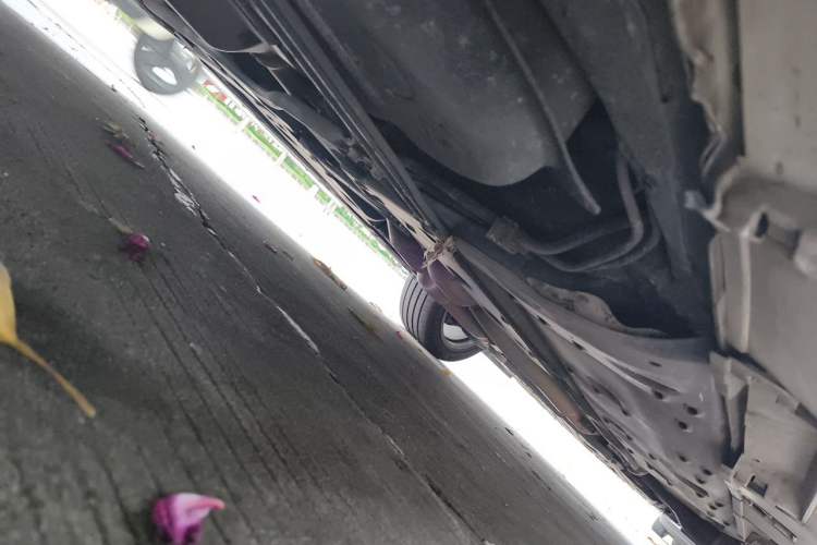 Used Toyota Reiz 2013 2.5V Supreme Edition Chassis Rear Right