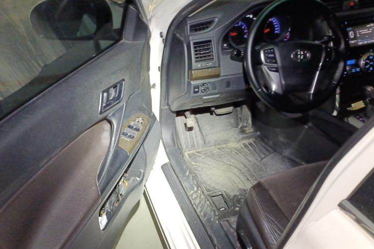 Used Toyota Reiz 2013 2.5V Shangrui Edition Driver Seat