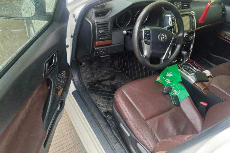 Used Toyota Reiz 2013 2.5S Elite Edition Driver Seat