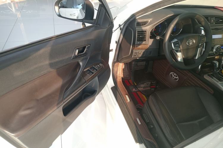 Used Toyota Reiz 2013 2.5V Elite Edition Driver Seat
