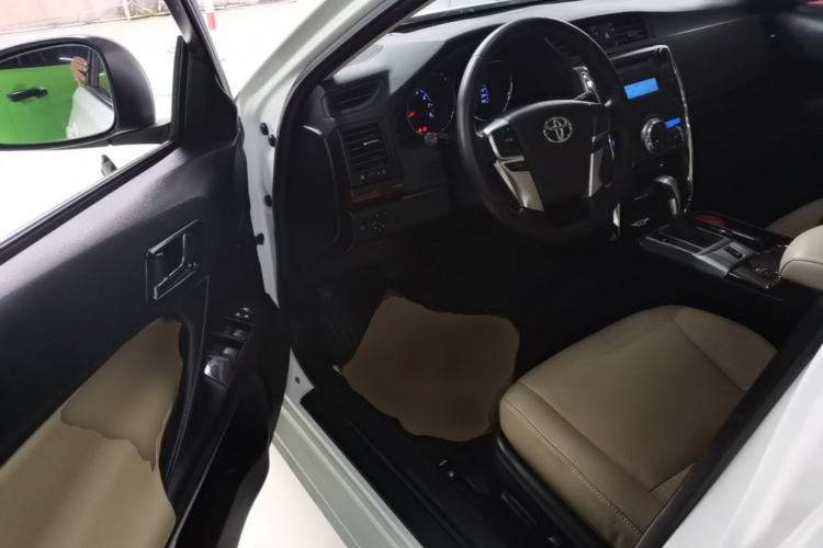 Used Toyota Reiz 2013 2.5V Elite Edition Driver Seat