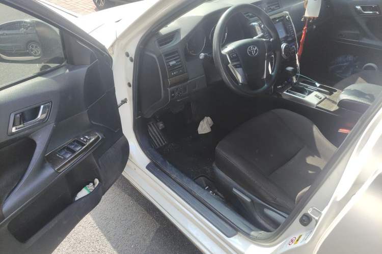 Used Toyota Reiz 2013 2.5S Elite Edition Driver Seat
