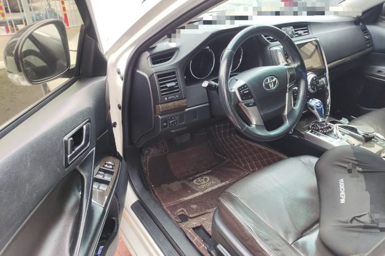 Used Toyota Reiz 2013 2.5V Elite Edition Driver Seat