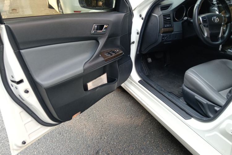 Used Toyota Reiz 2013 2.5S Elite Edition Driver Seat